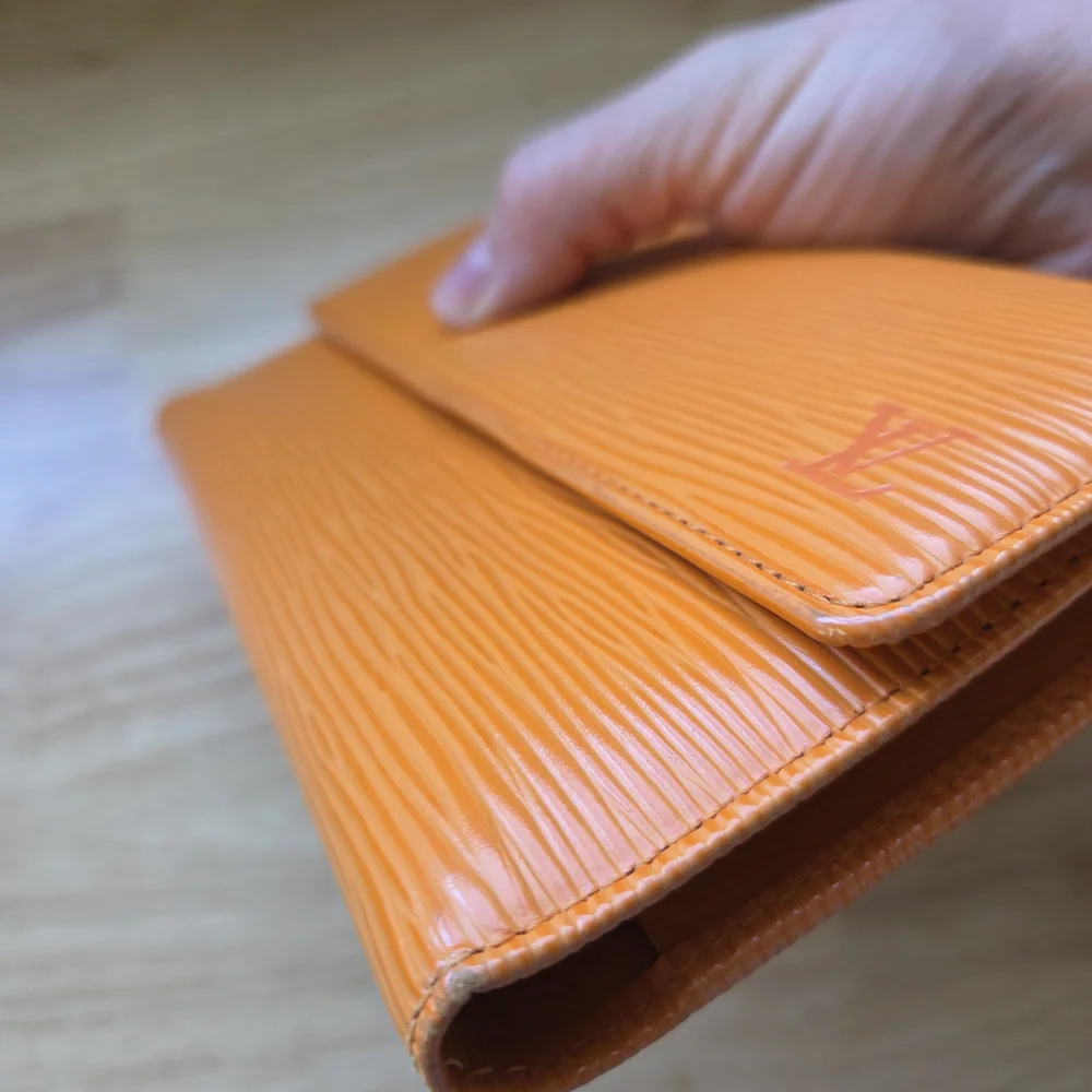 Louis Vuitton Orange Epi Leather Chain Wallet Trifold With Authentication Letter - Picture 6 of 16